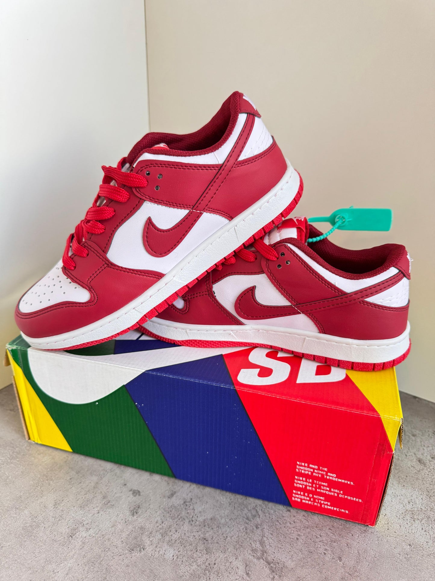 Nike Dunk Rosu-Alb