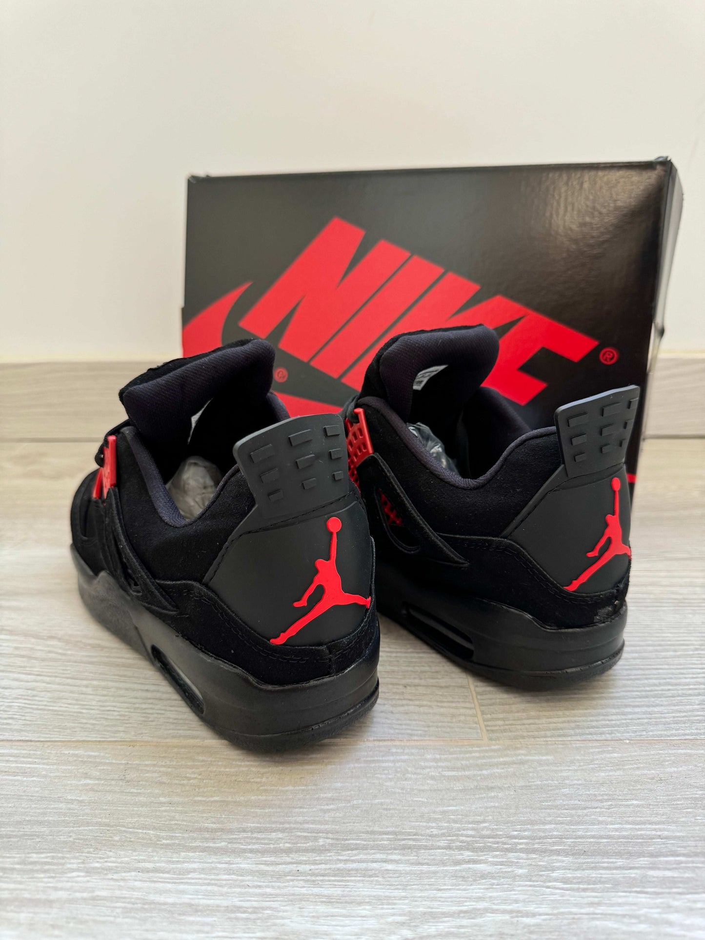 Jordan 4 Red Thunder