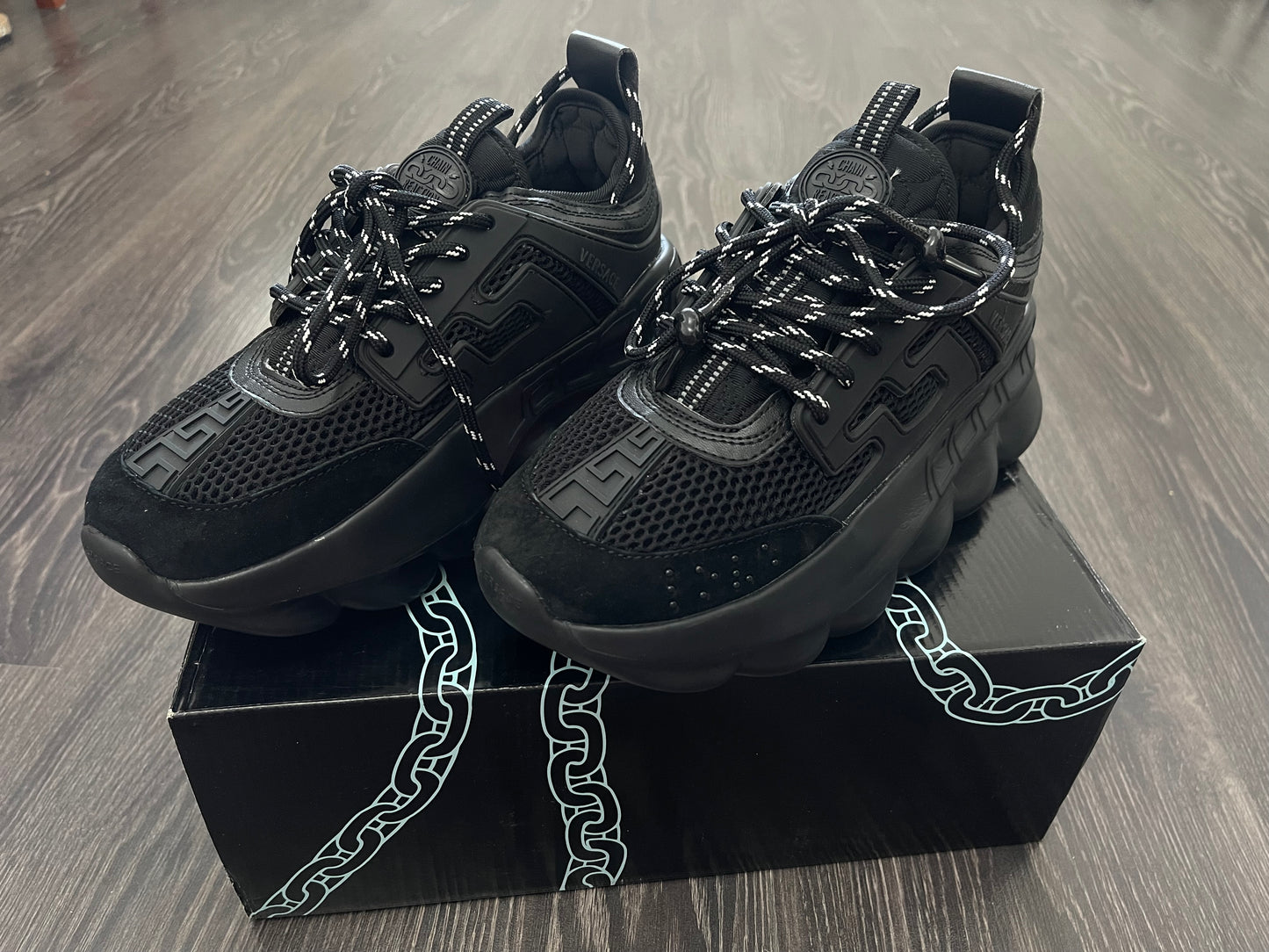 Versace Chain Reaction / Black