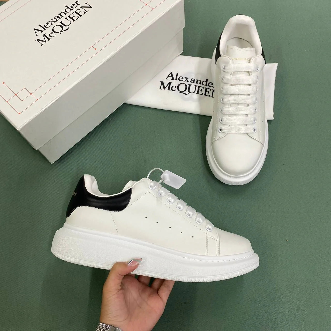 Adidasi Alexander McQueen ALB - FULLBOX