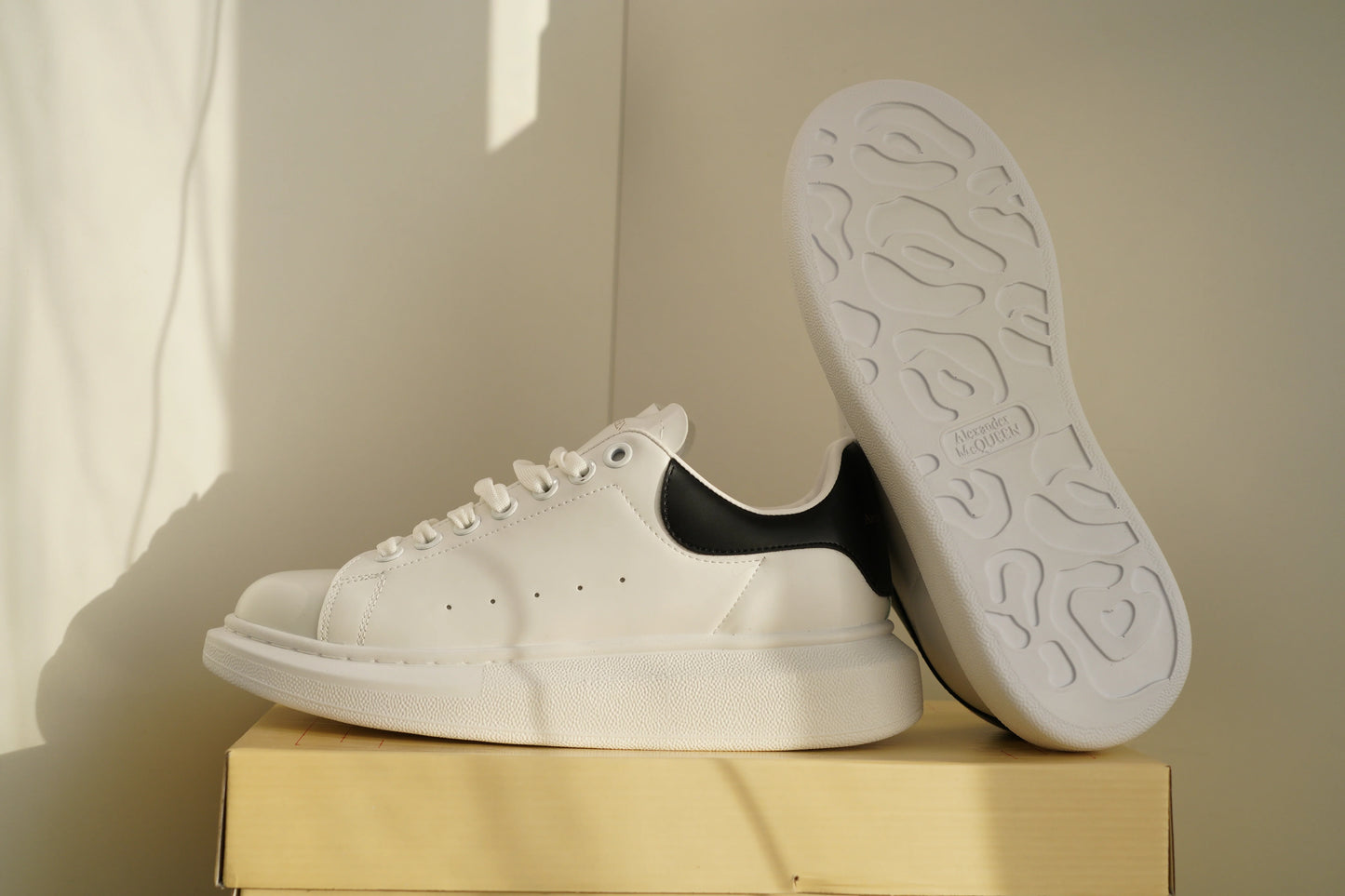 Adidasi Alexander McQueen ALB - FULLBOX