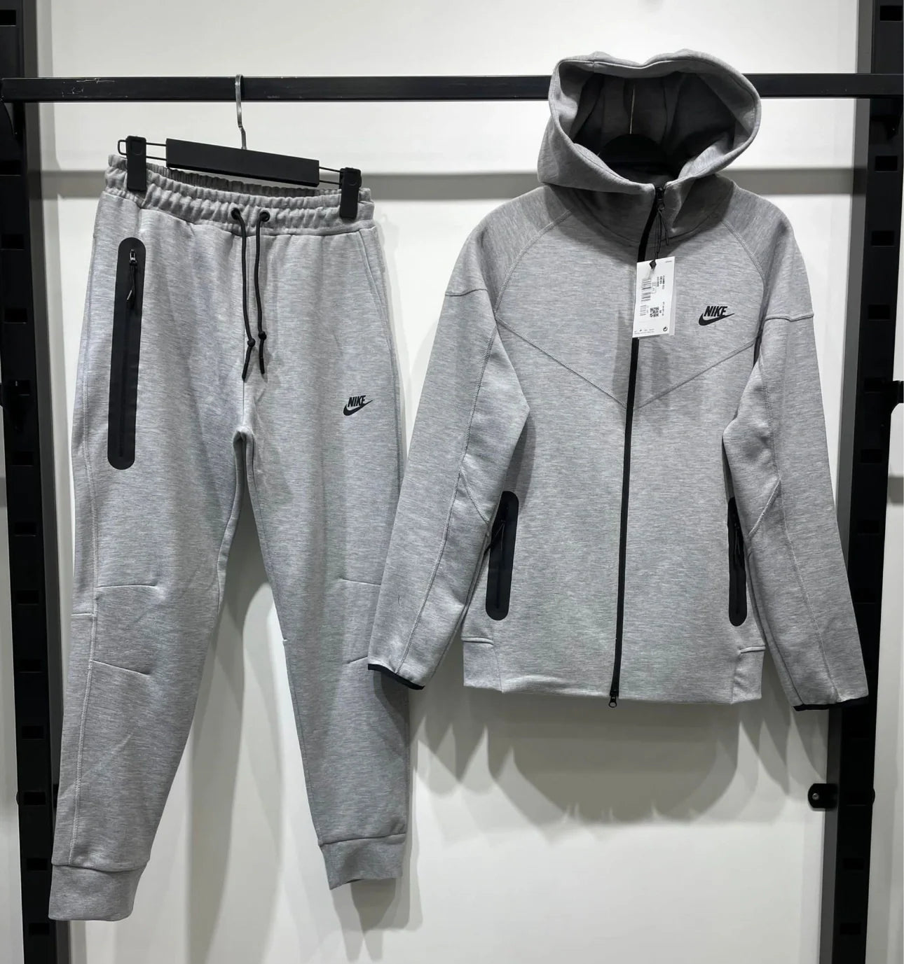 Trening Nike Tech Fleece 2025 - Gri