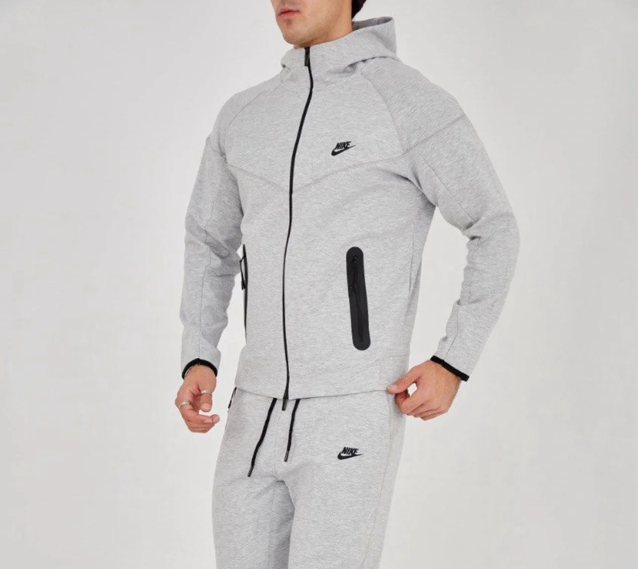 Trening Nike Tech Fleece 2025 - Gri