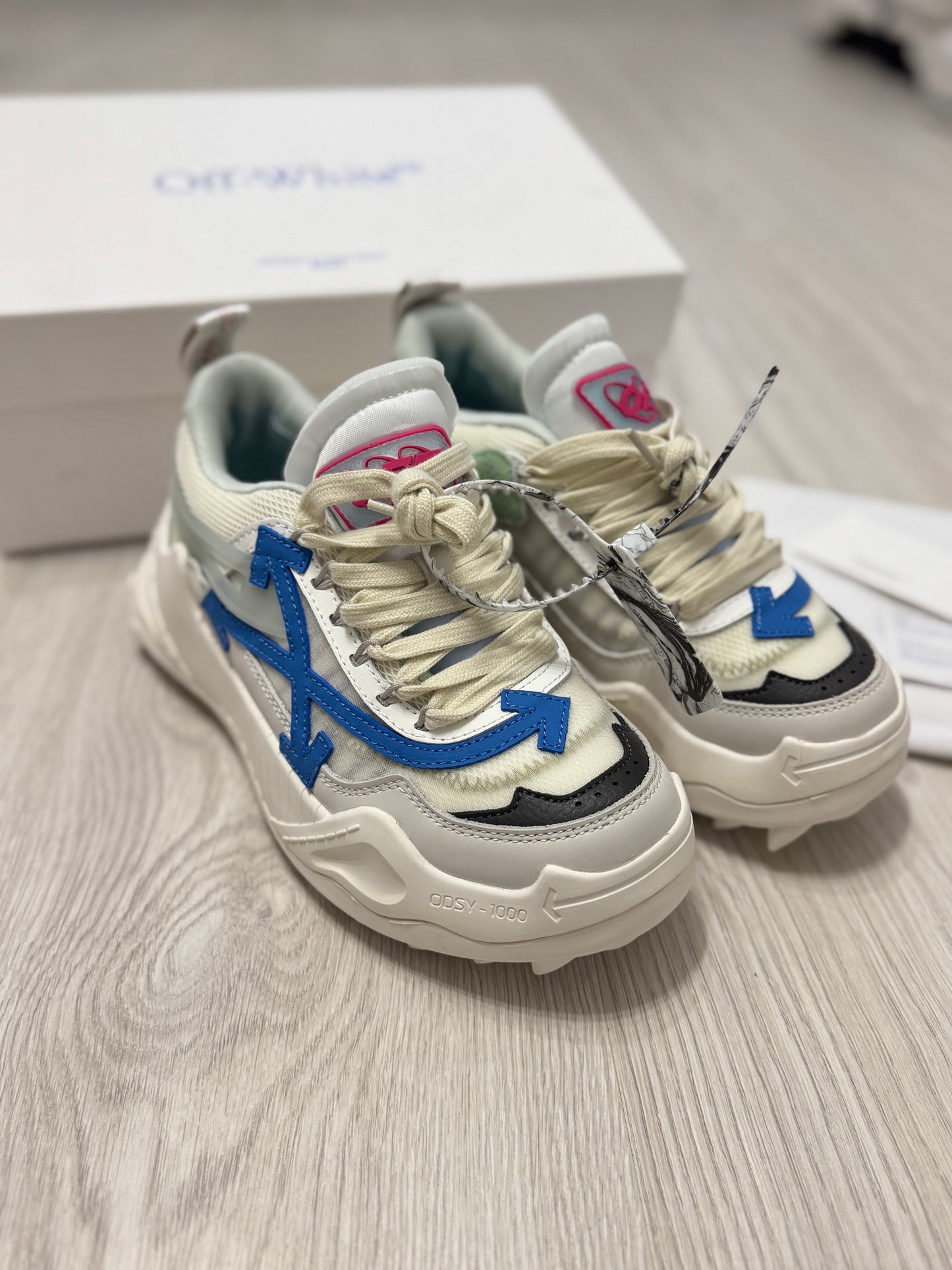 OFF WHITE, Odsy 1000 / White
