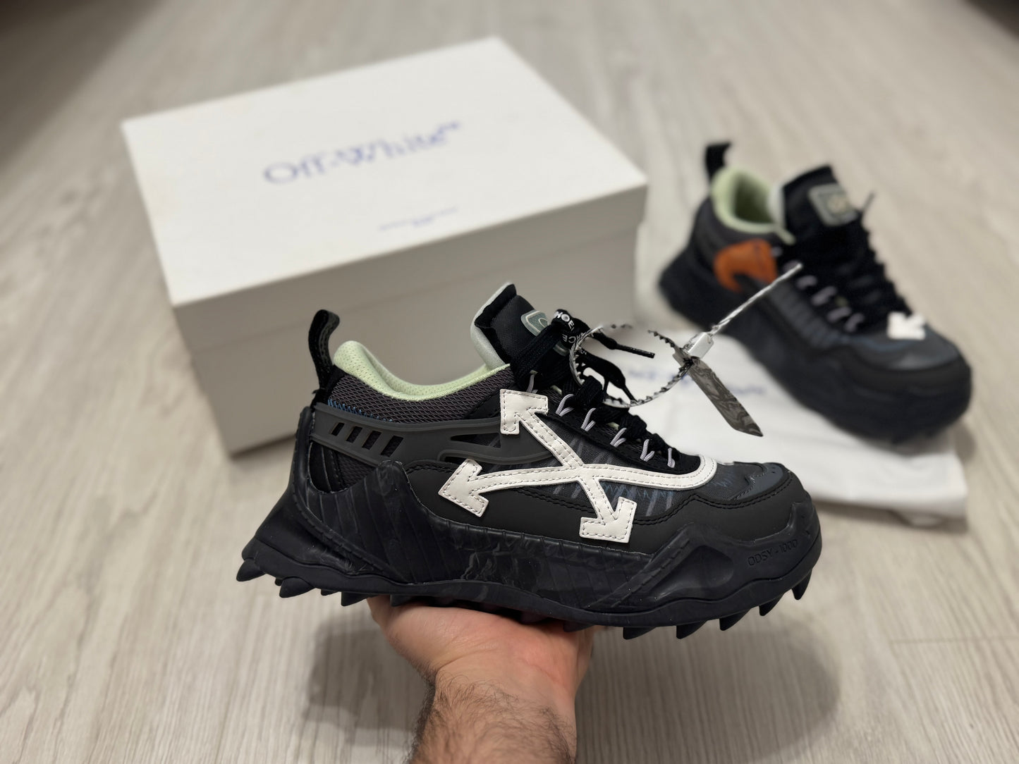 OFF WHITE, Odsy 1000 / Black