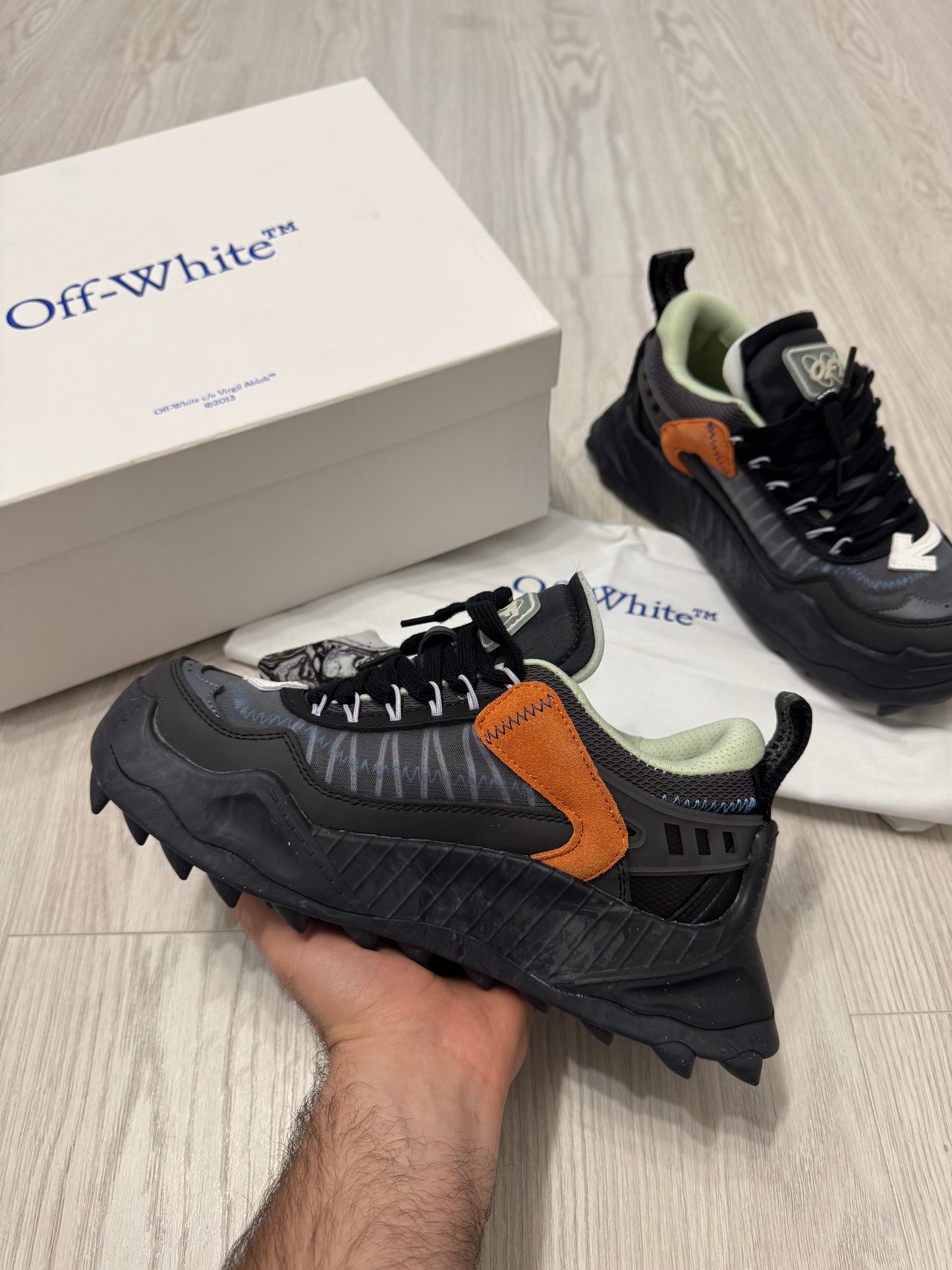 OFF WHITE, Odsy 1000 / Black