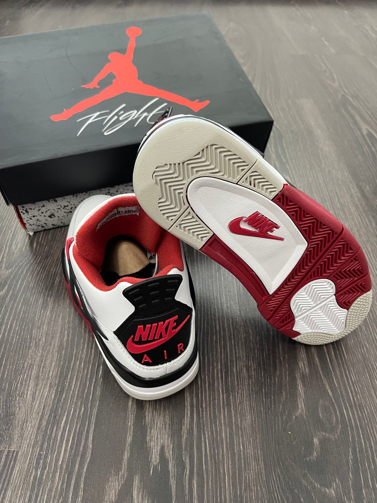 JORDAN 4 Retro Fire Red