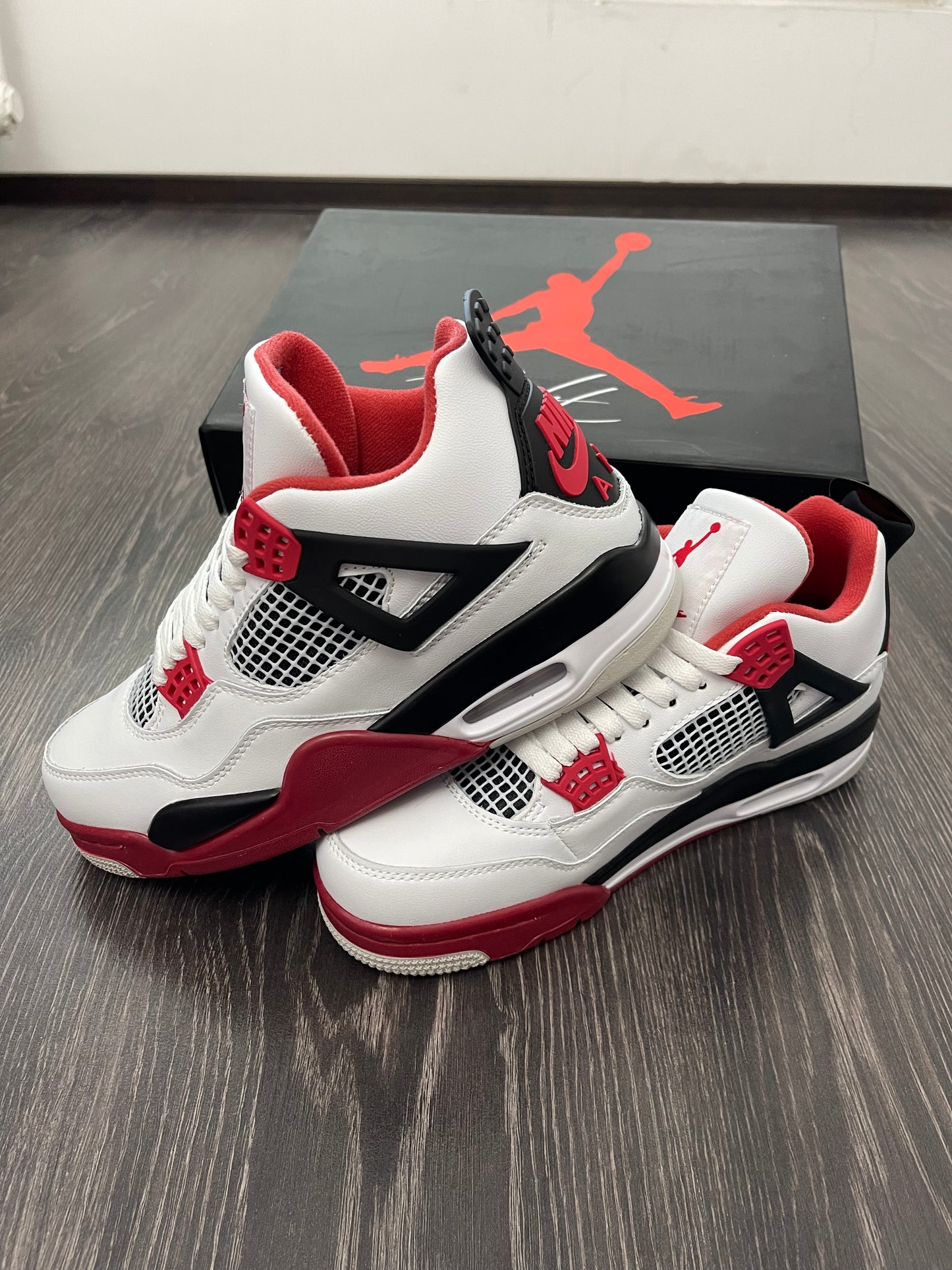 JORDAN 4 Retro Fire Red