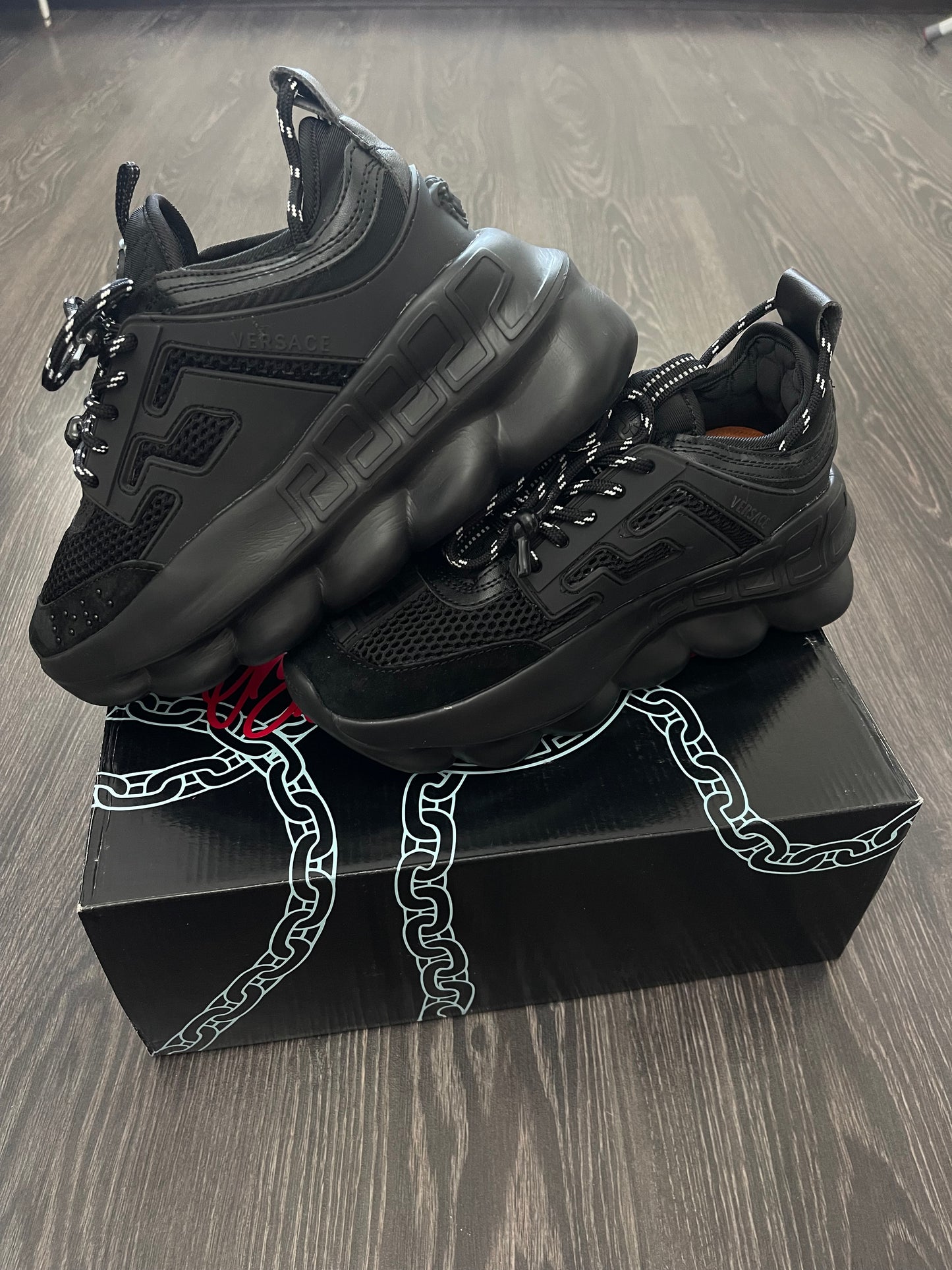 Versace Chain Reaction / Black