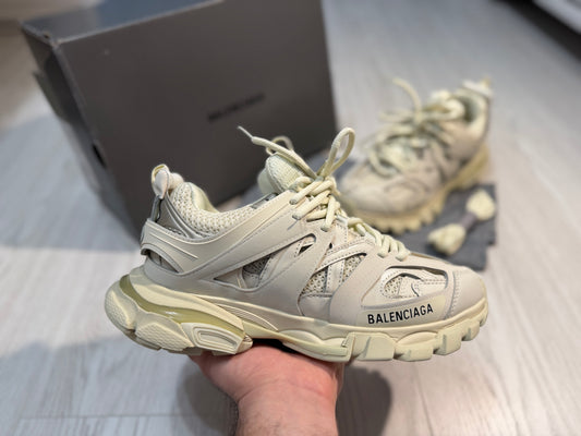 Balenciaga Track / Beige