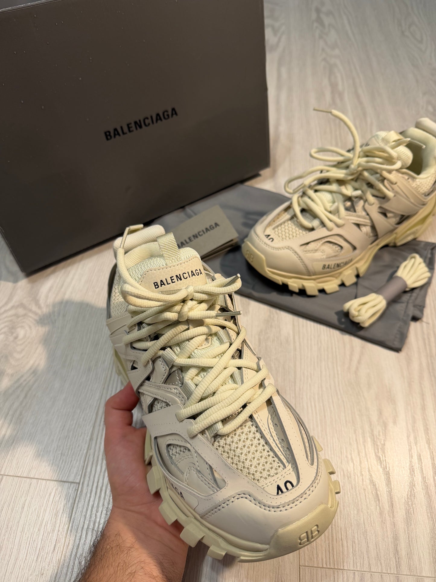 Balenciaga Track / Beige