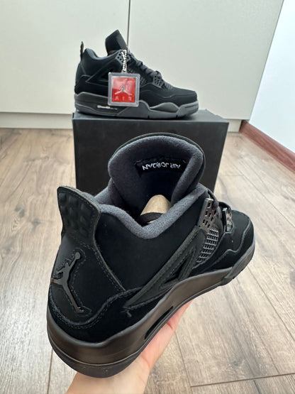 JORDAN 4 Retro Black Cat