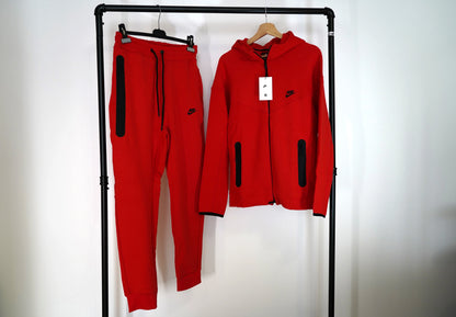 Trening Nike Tech Fleece 2025 - Rosu
